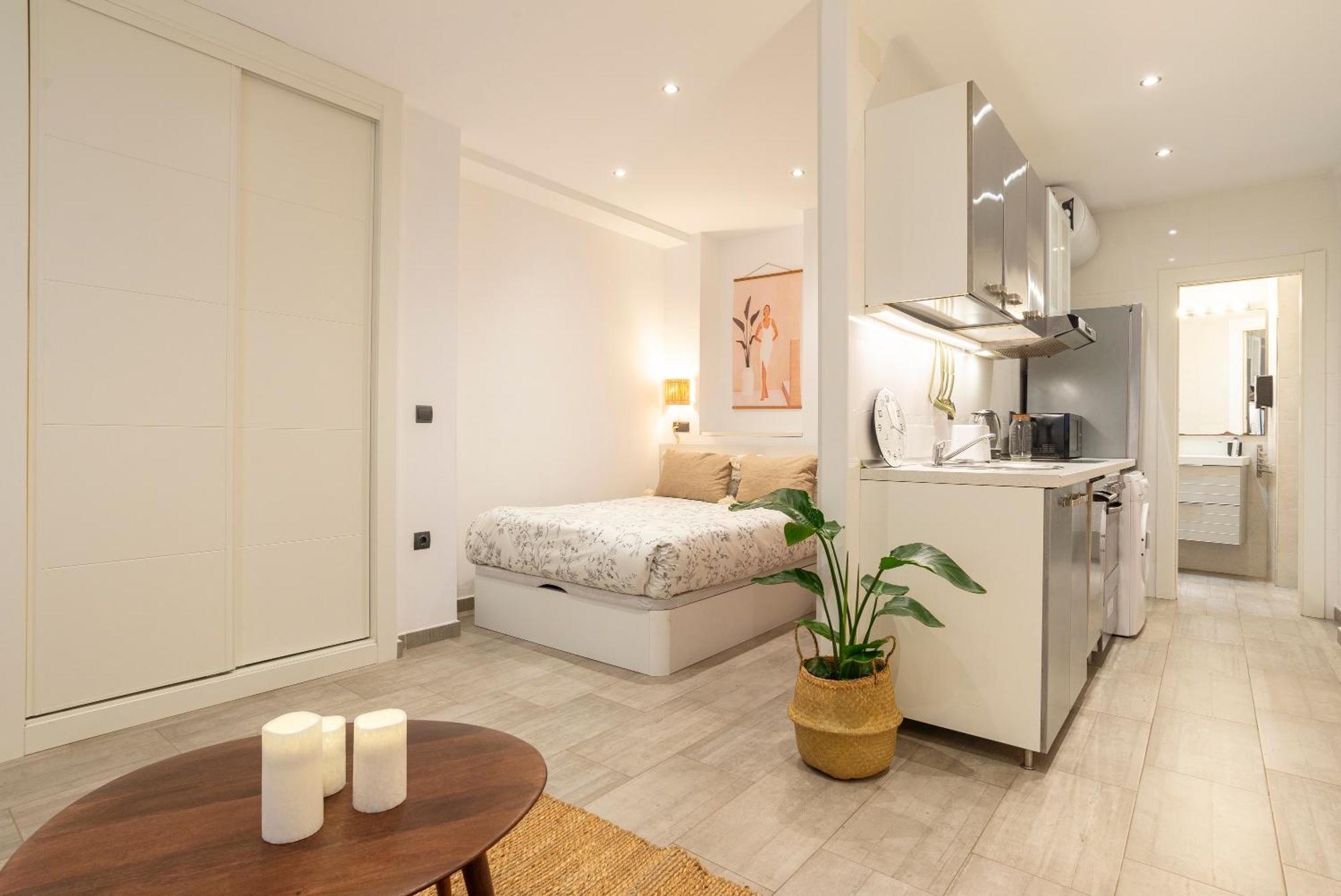 Andres Perez & Quiet Courtyard By Ele Apartments Málaga Eksteriør bilde