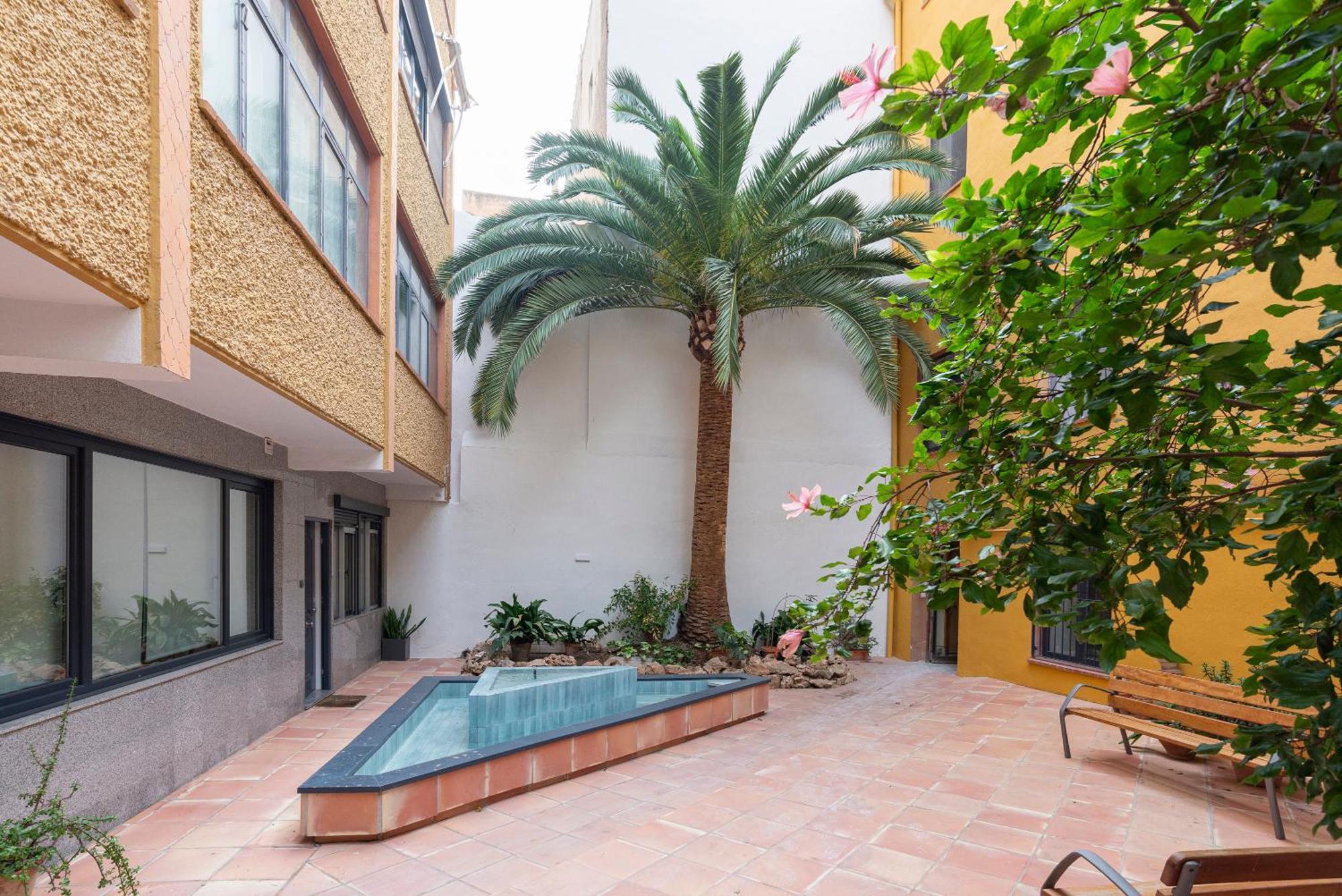Andres Perez & Quiet Courtyard By Ele Apartments Málaga Eksteriør bilde