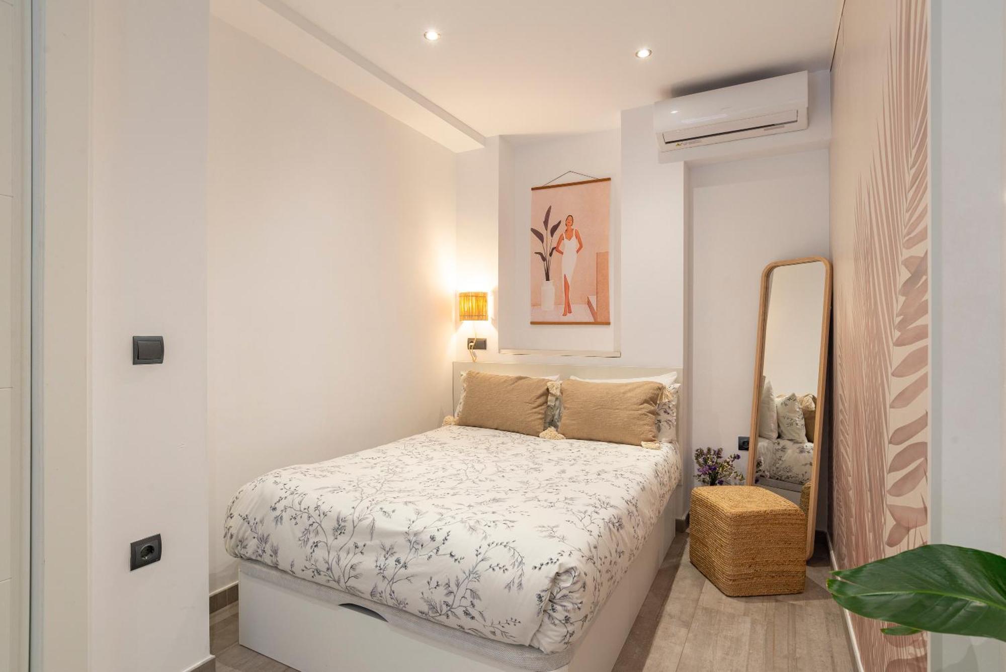 Andres Perez & Quiet Courtyard By Ele Apartments Málaga Eksteriør bilde